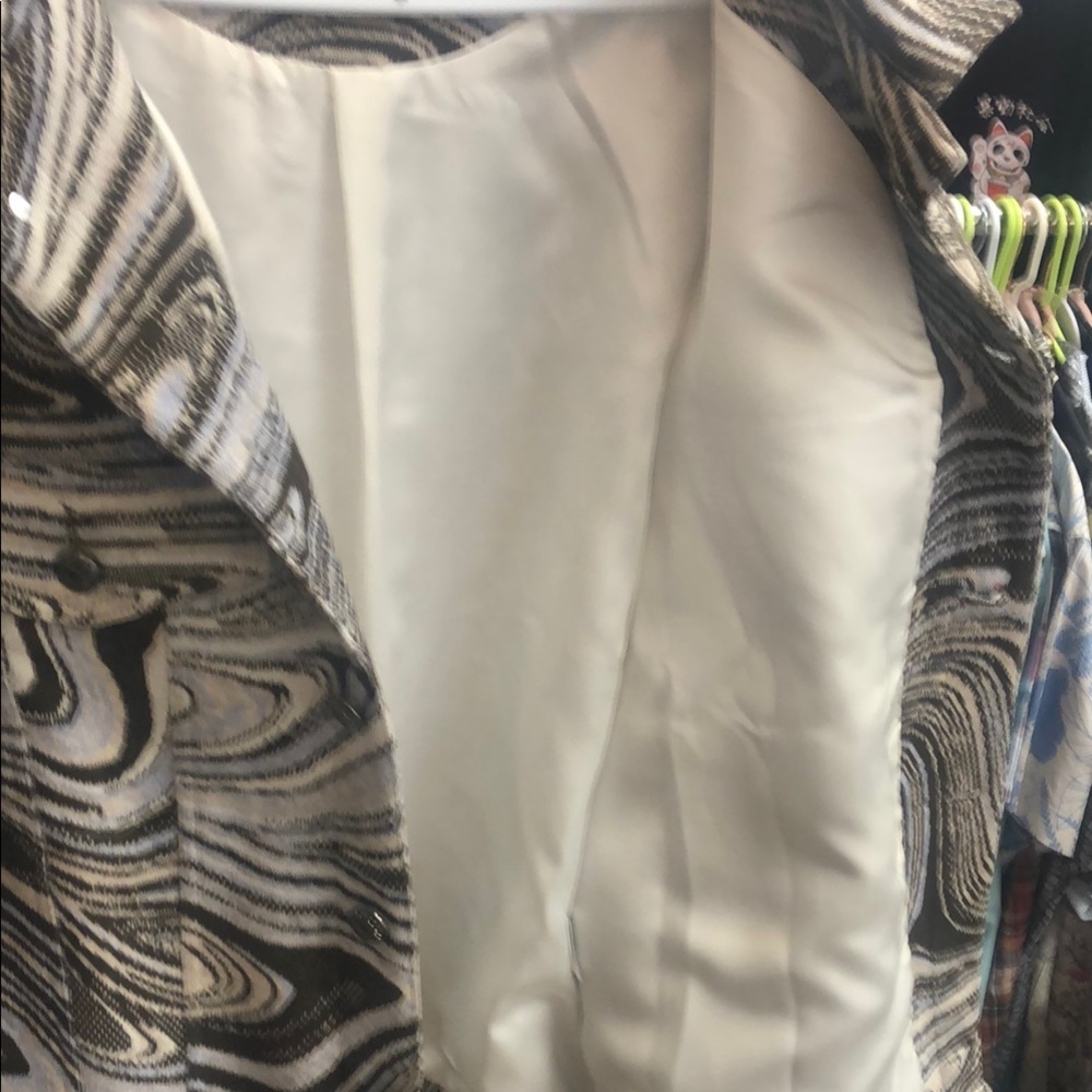 Twenty Montreal “Mocha Swirl”  Stretchy Trucker Jacket - Picture 4 of 5